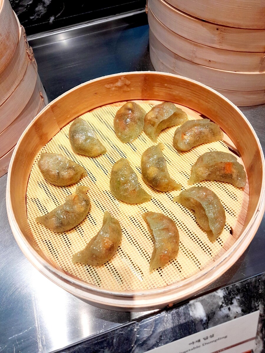 새롭게 떠오르는 호텔 뷔페의 강자_15.jpg