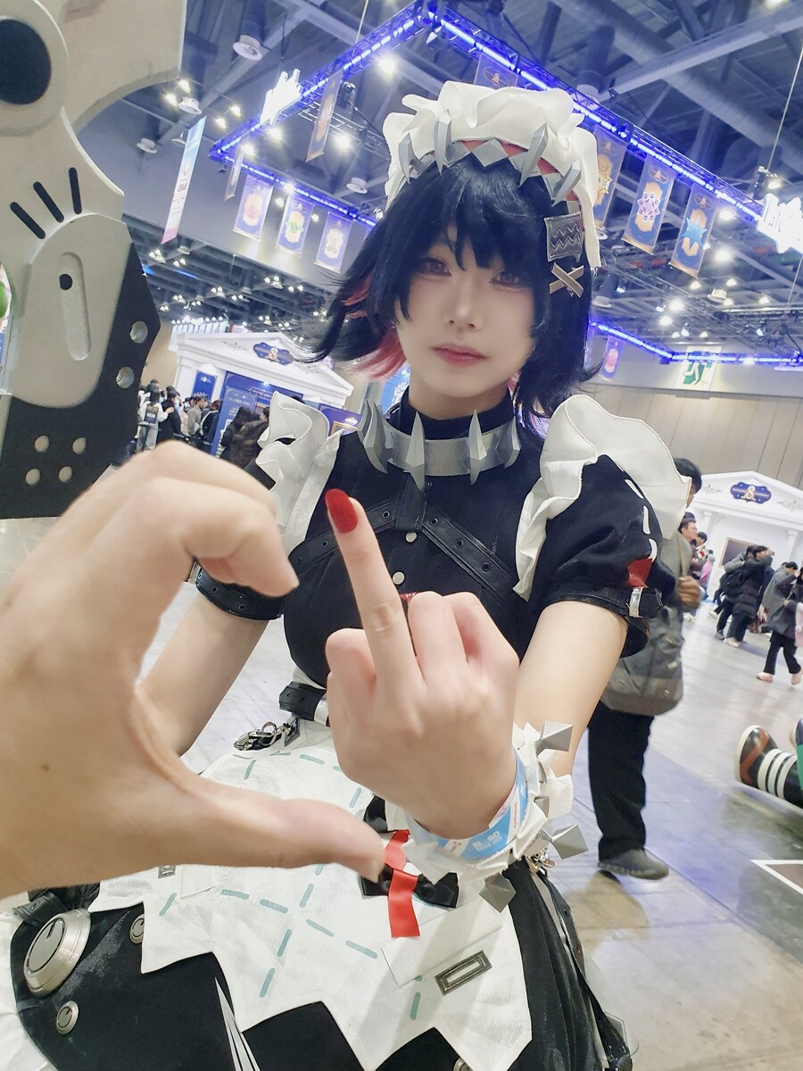 젠레스) 사랑을 달라 했더니 포상을 주는 상어 아가씨_1.jpg