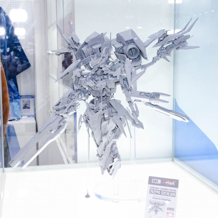 [GNFTOYS] 승리의 여신: 니케 - 기간틱 모더니아 원형 전시 사진 2_1.jpg