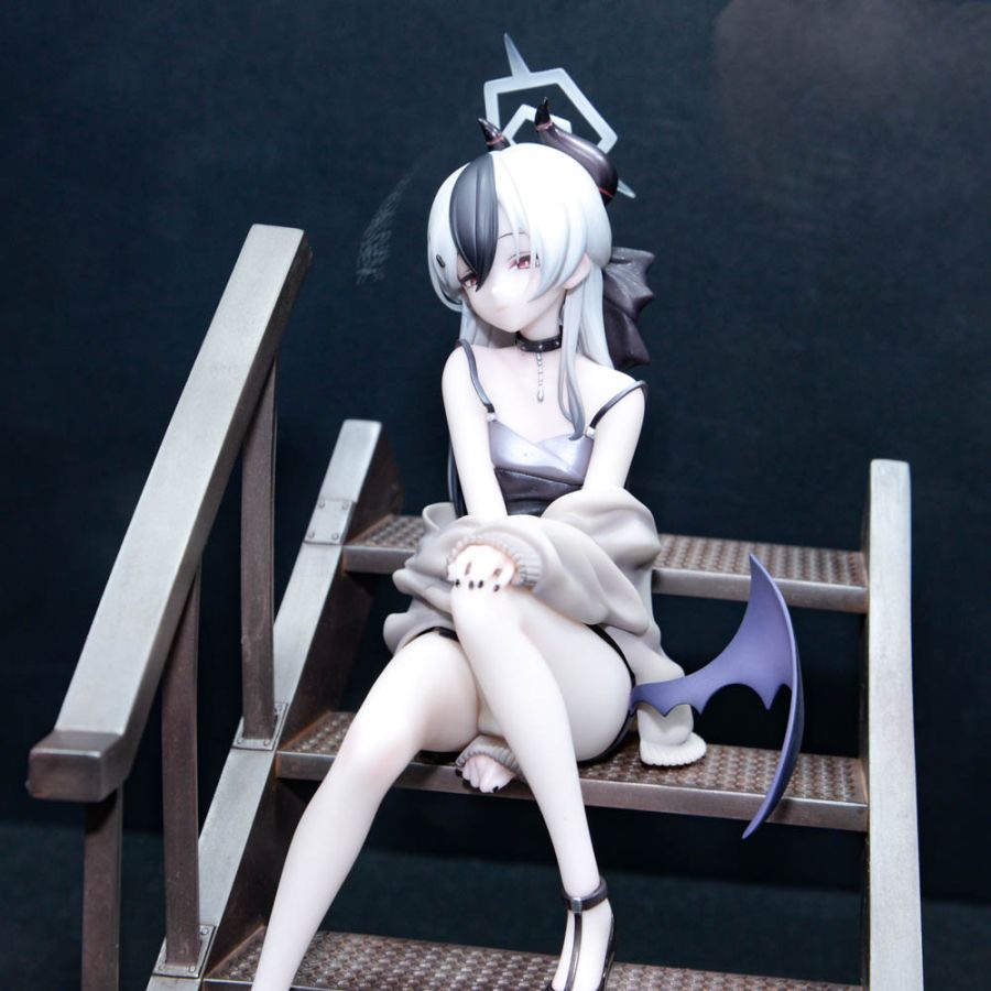 [솔라레인] 블루 아카이브 - 카요코 드레스 메모리얼 로비 Ver 전시 사진_2.jpg