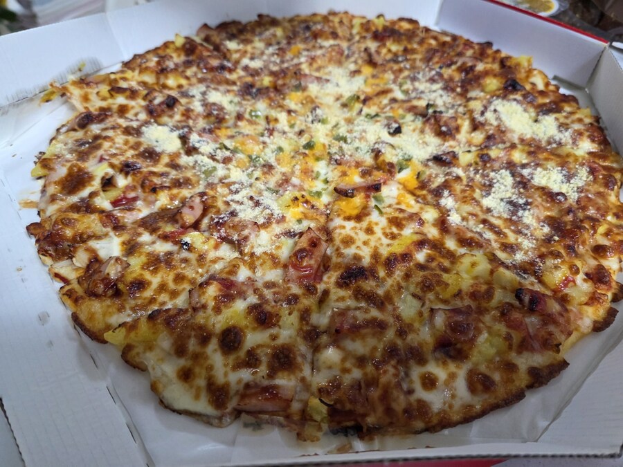 간만에 먹은 영구스 피자 치즈 도이치_2.jpg