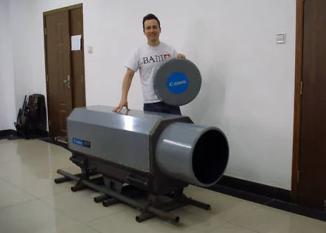 캐논에서 젤 비싼 렌즈_1.webp