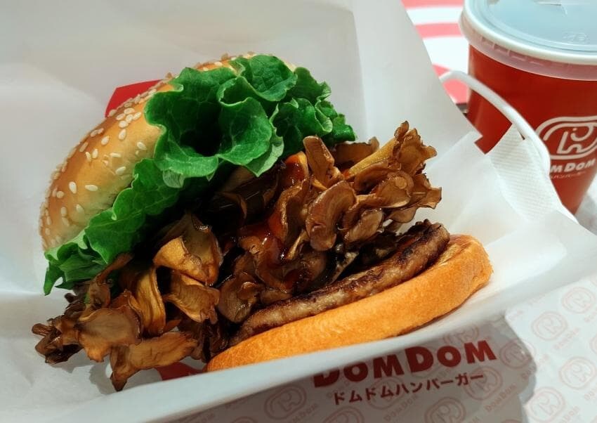 특이한 버거를 잘 내는 햄버거집 근황.JPG_6.jpg