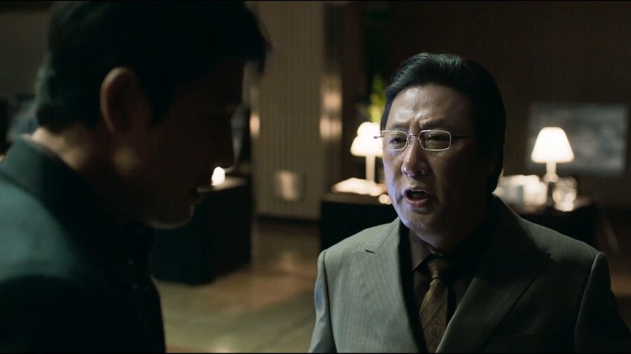 지금 상황이 아수라에서 박성배가 자기돈줄이던 깡패 손절하는 장면같지않음?_1.jpg