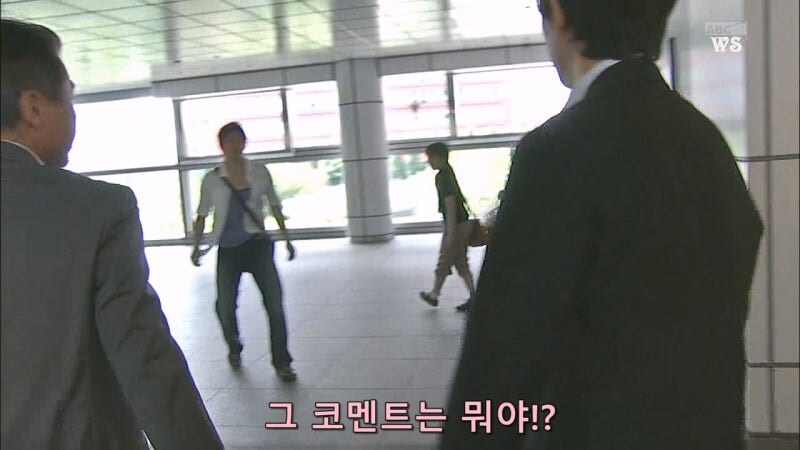 닛뽄인의 식당 박살내기를 찍던 요리사가 살해당한 이유_17.jpg