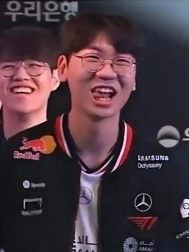 롤) "형들 왜 이렇게 기운이 없어요?"_7.jpg