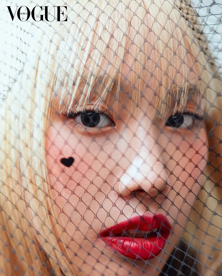 [키스오브라이프] Vogue 화보 '돌체 & 가바나 뷰티' 촬영 비하인드_10.webp