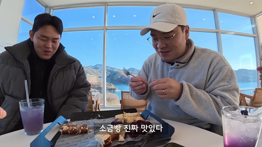 남자들이 고급 카페에 가면 벌어지는 일.jpg_22.png