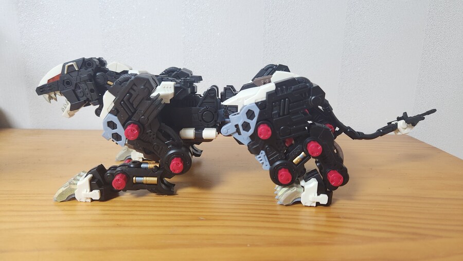 조이드)라이거 제로는_1.jpg