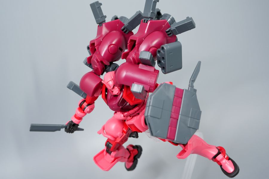 HG GQ 1/144 샤아 전용 자쿠 조합 사진 2_4.jpg