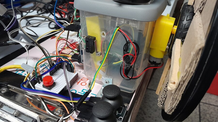 다시 돌아온 유로트럭 자작 포스피드백 핸들_2.jpg