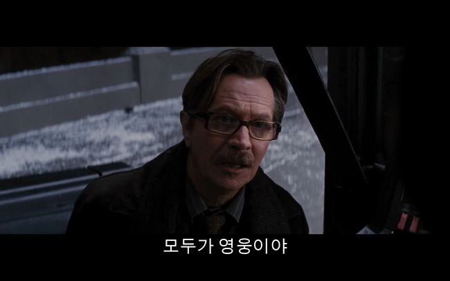 현실 배트맨이 되었다는 크리스천 베일 근황_5.jpg