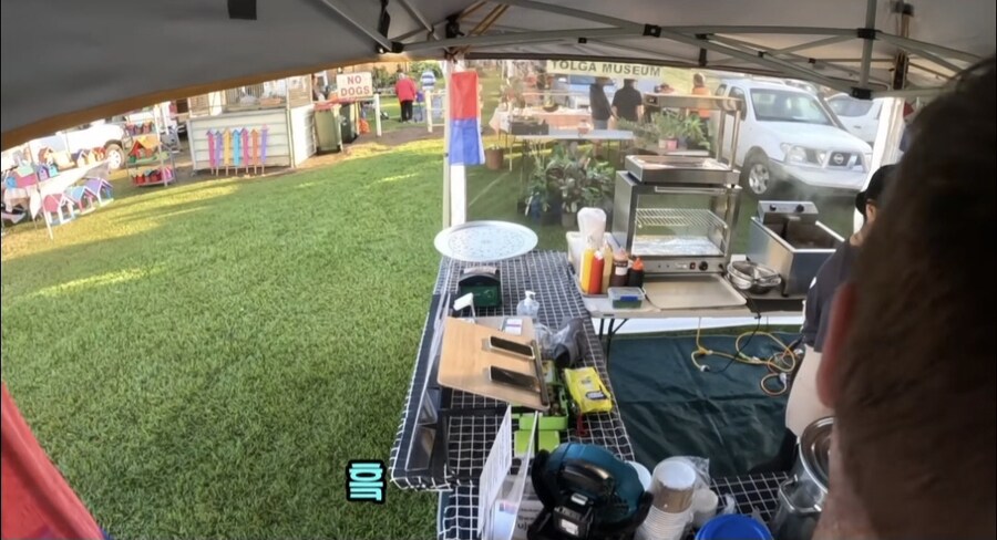 텐트가 자랑스러운 호주인 남편_6.jpg