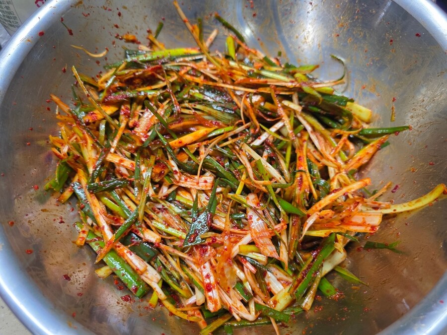 직장에서 3천원씩 걷어서 해먹는 점심 미나리삼겹살_4.jpg