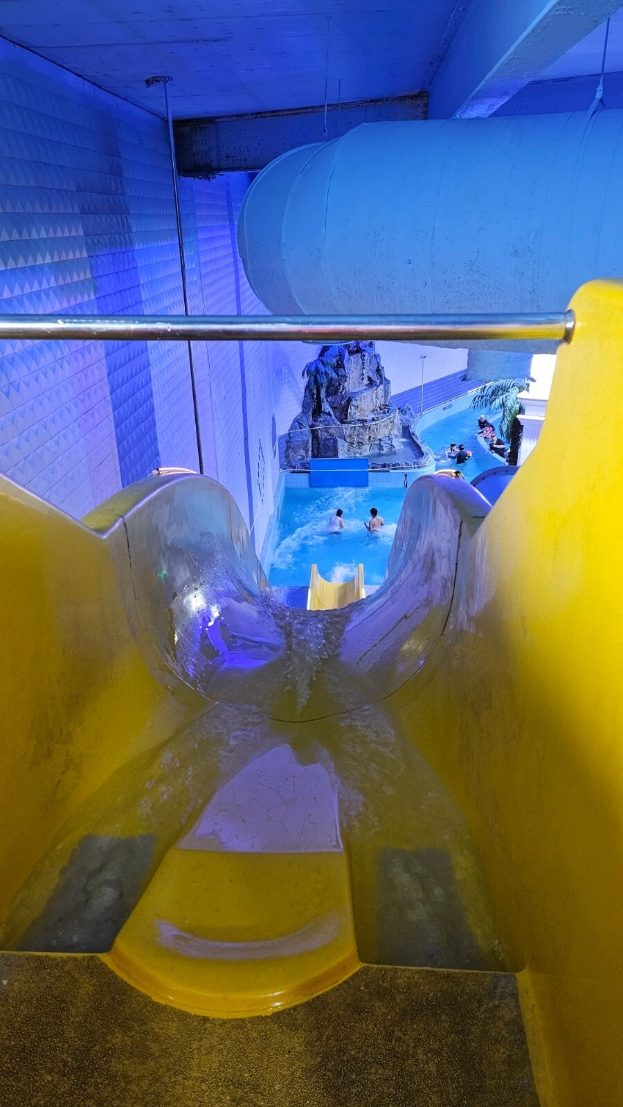 워터랜드 알바하다가 사지마비된 대학생.news_3.jpg