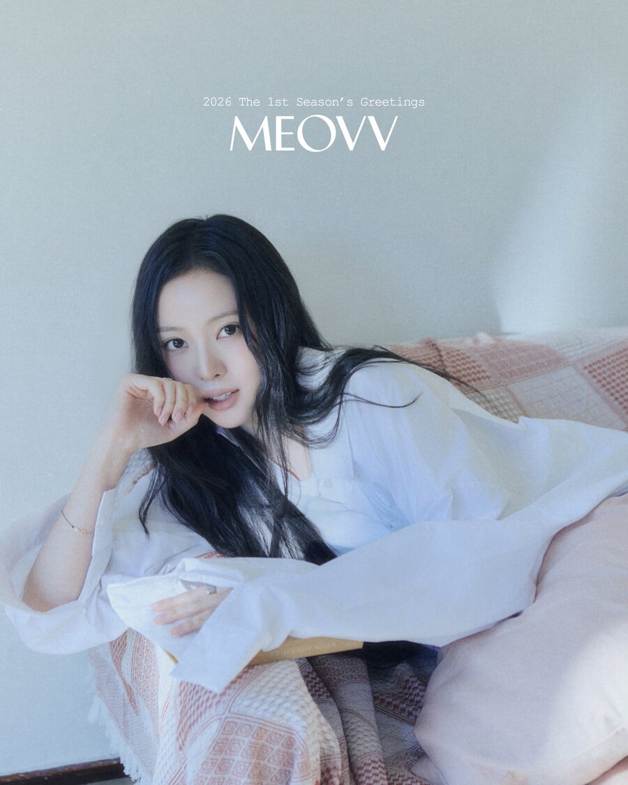 [컨셉포토] 미야오 첫 번째 시즌 그리팅 [MEOVV] 1_6.jpg