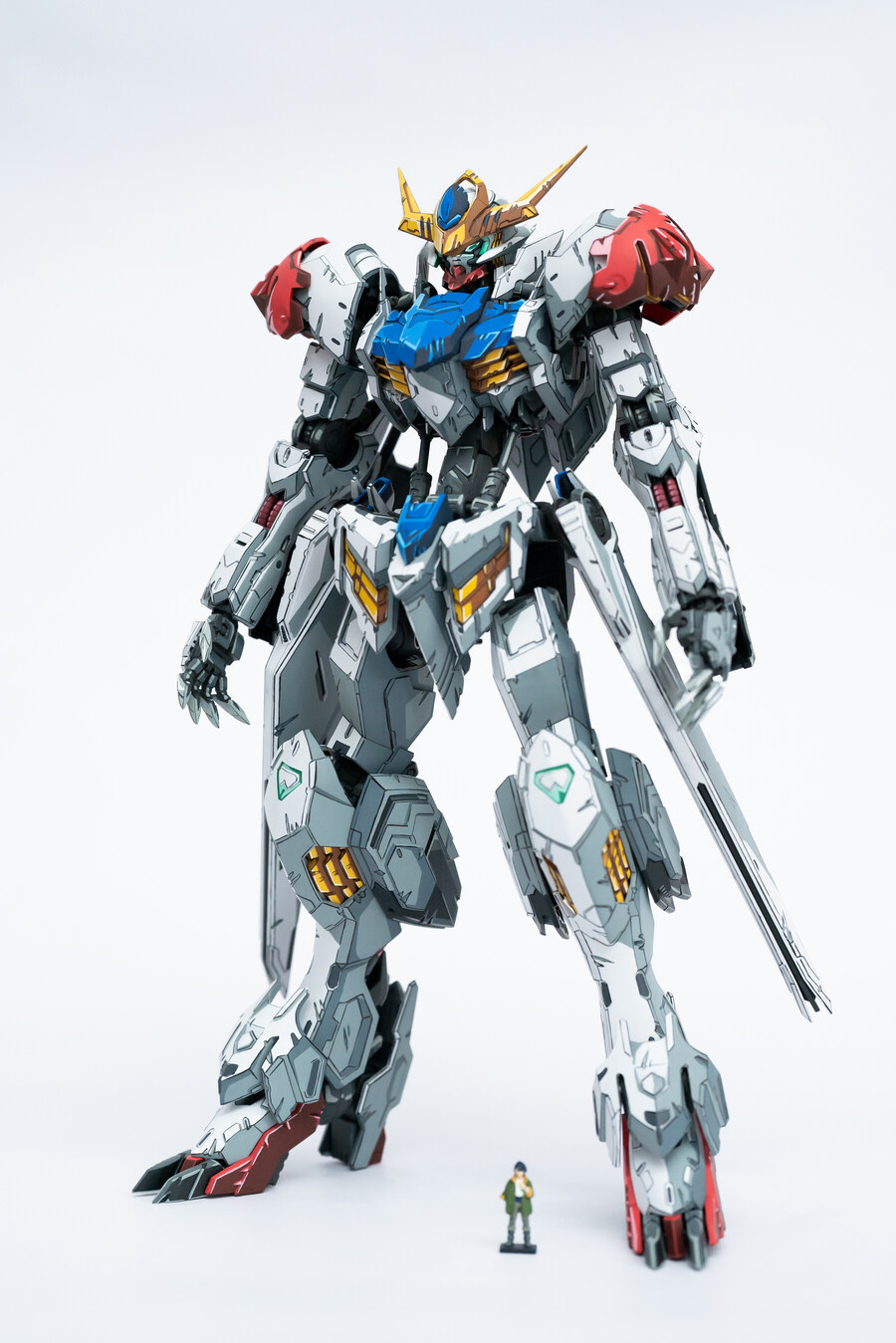 이번에 출시된 반다이 MG 발바토스 루프스 이차원 도색_18.jpg