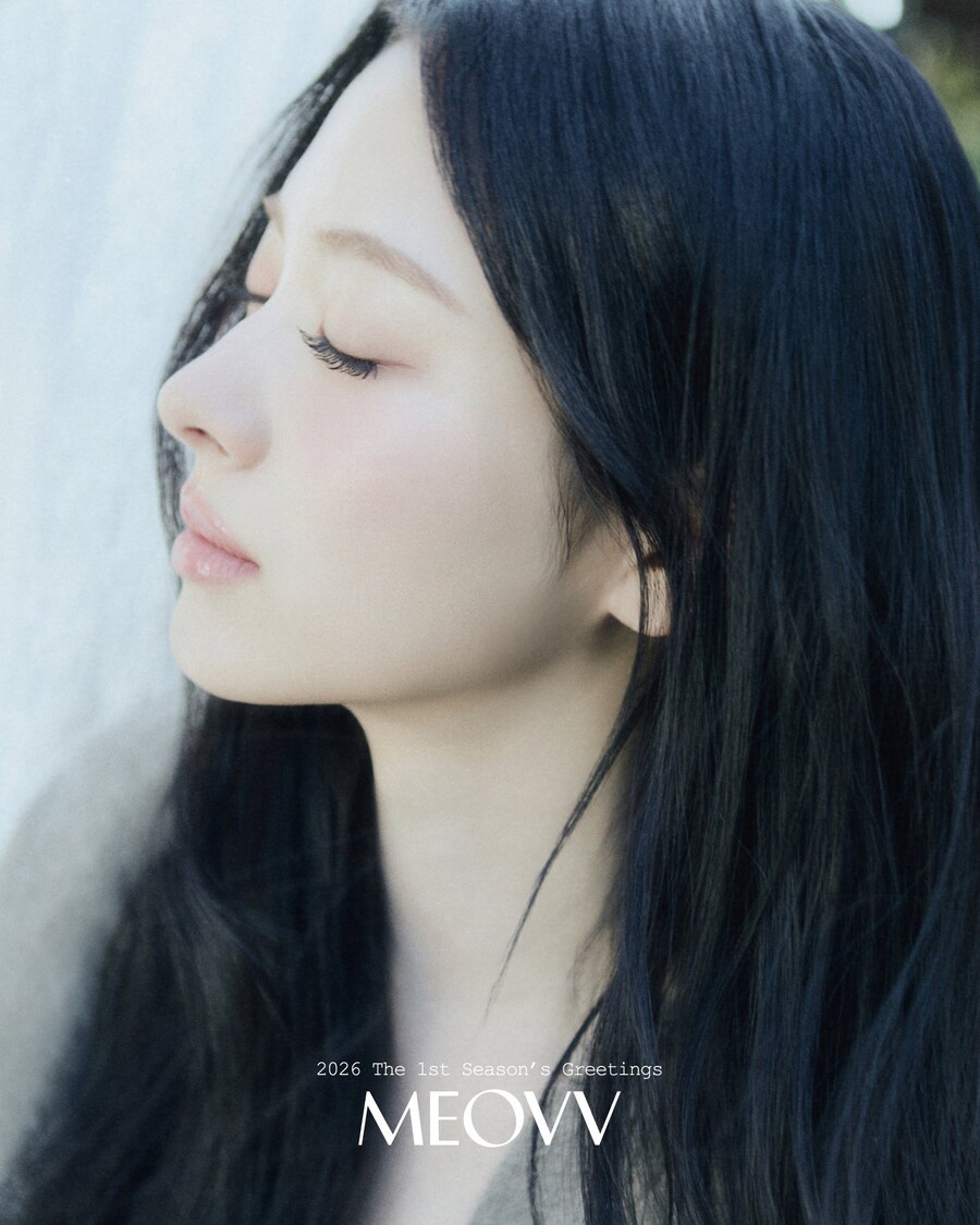 [컨셉포토] 미야오 첫 번째 시즌 그리팅 [MEOVV] 2_3.jpg