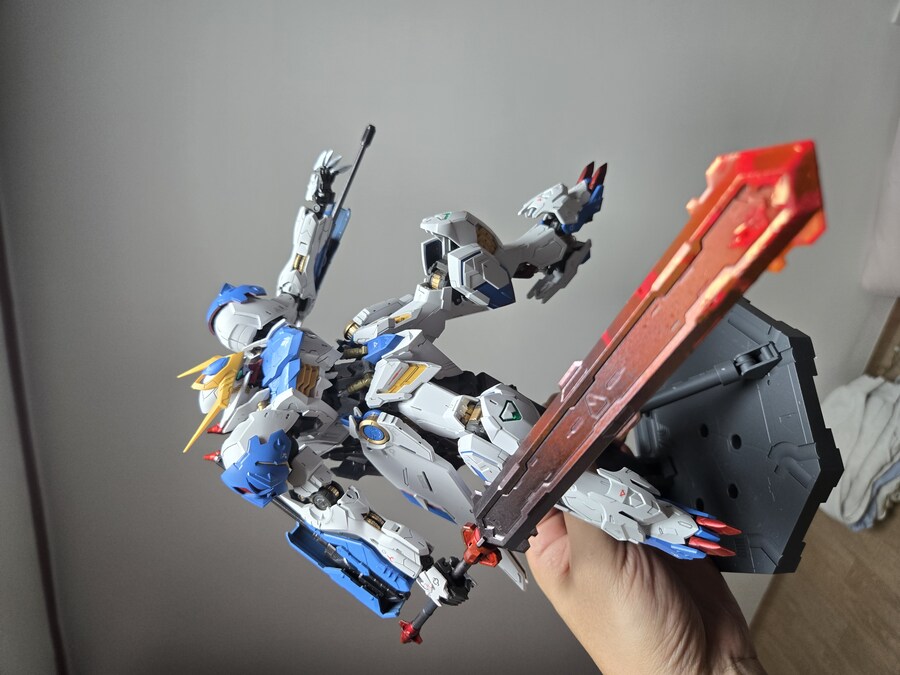 MG발바토스 루프스 첫 도색작 완성!!!_4.jpg