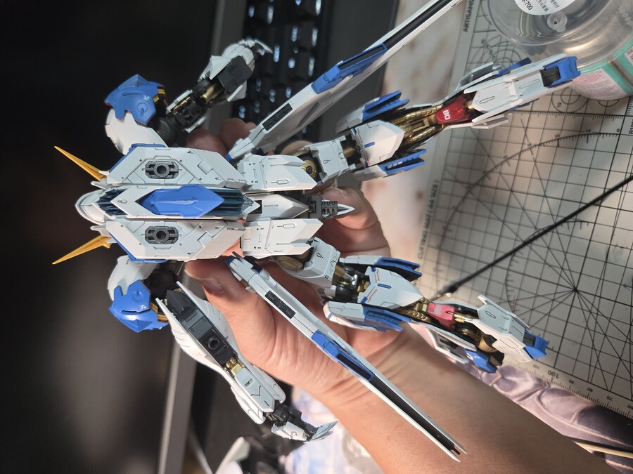 MG발바토스 루프스 첫 도색작 완성!!!_8.jpg