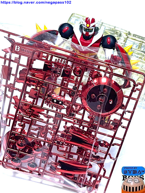 아카데미 '메칸더V 미카 에디션'_7.jpg