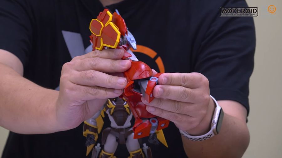 [굿 스마일] MODEROID 가리안 중장 改 개발담 영상 (스크롤 주의)_30.png