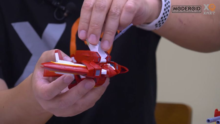 [굿 스마일] MODEROID 가리안 중장 改 개발담 영상 (스크롤 주의)_64.png