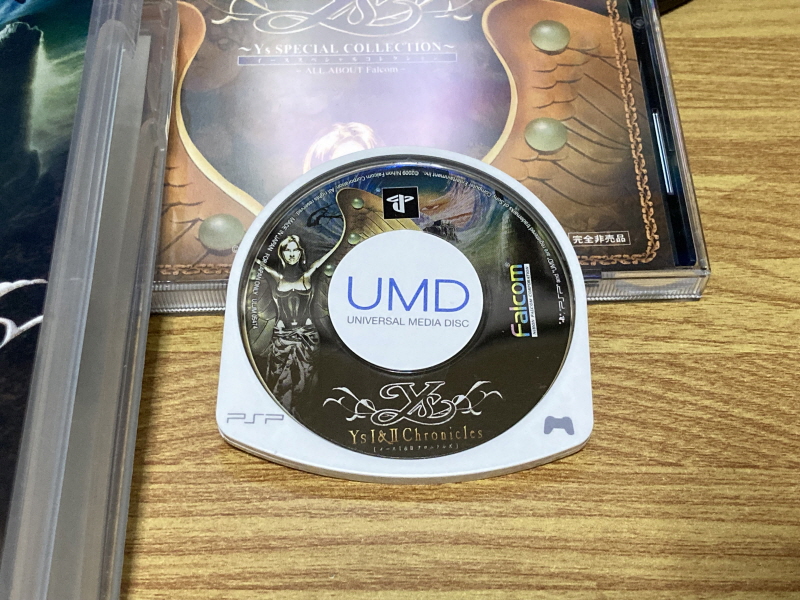 이스(イース)2 "천공의 실낙원" & 이스2 DS_121.jpg