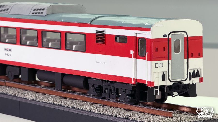 종이로 만드는 EEC 무궁화호 / 80년대, 탄광촌을 이어주던 무궁화호의 이야기_8.png