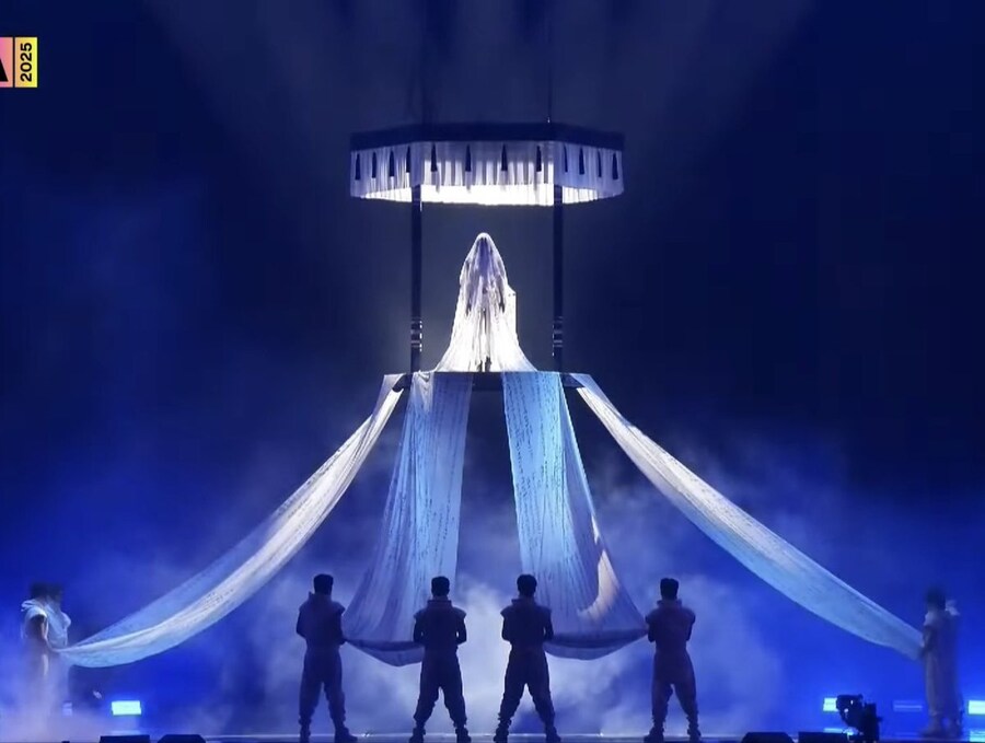 오랜만에 한국 시상식에 참가한 제니_1.jpg