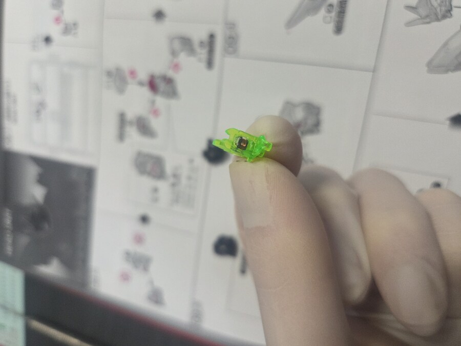 RG 에피온 헤드, 가슴 무선 LED적용_1.jpg