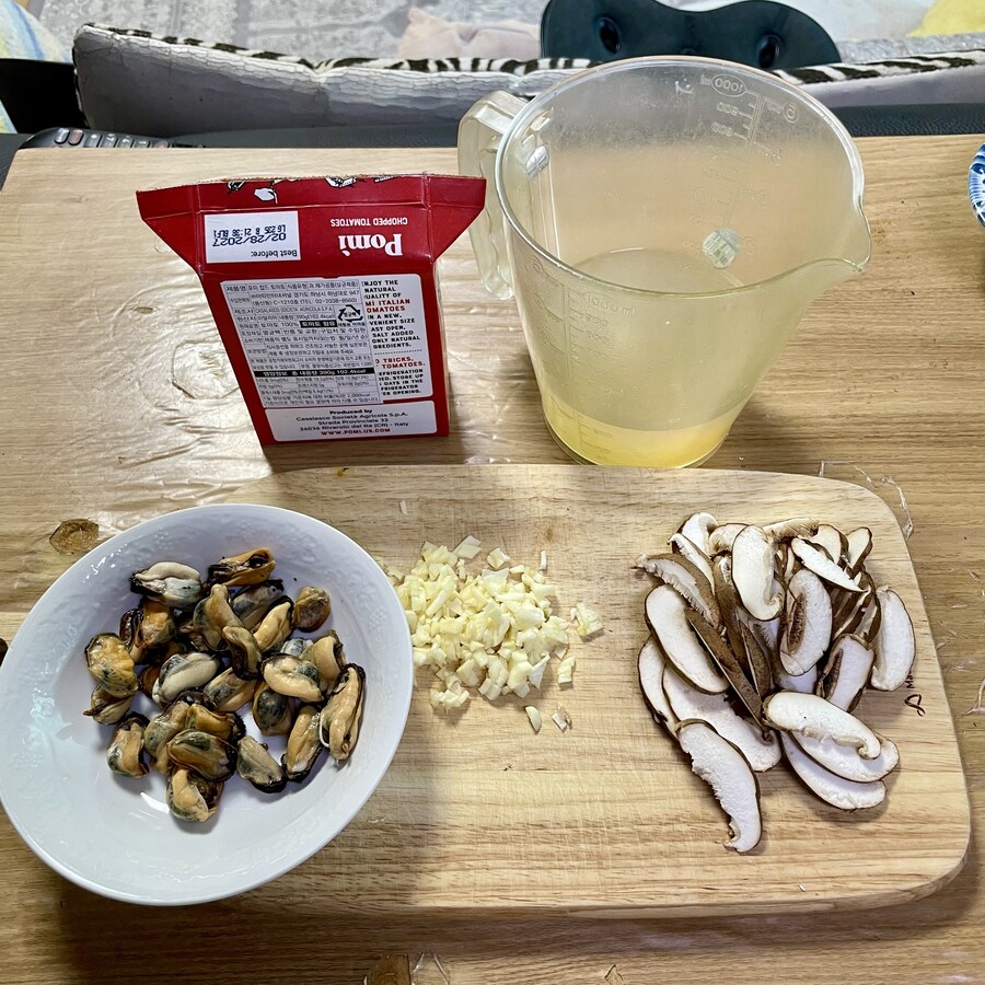 리노아님 게릴라 아침방송 보면서 만든 홍합파스타_1.jpg