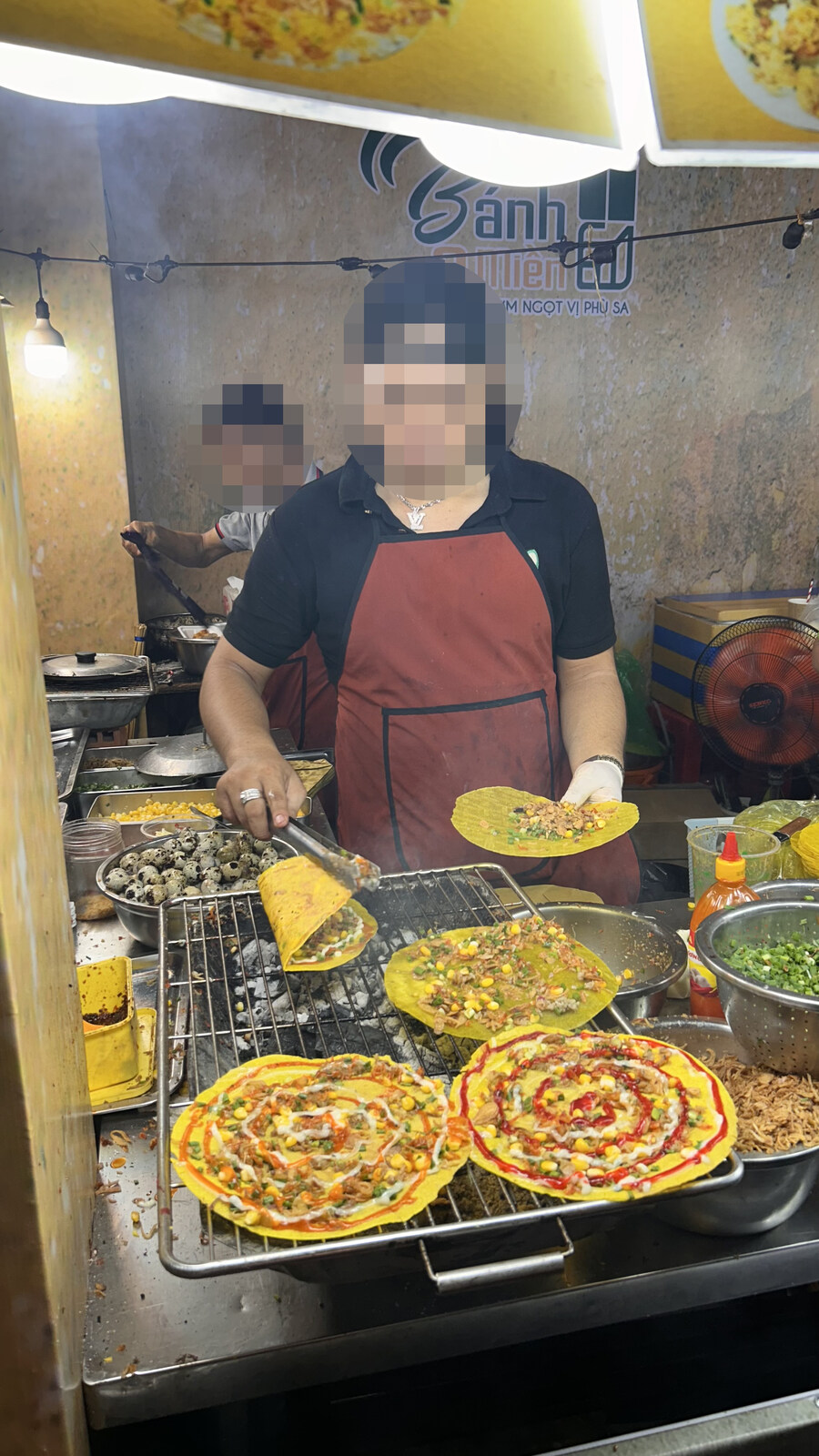 이것이 베트남식 피자라고 하는 음식이더냐_1.jpg