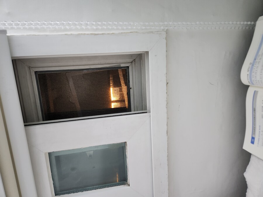 고시원 창문이 크리스마스 ㅅㅅ 관음 1등석인건에 대하여(추가)_2.jpg