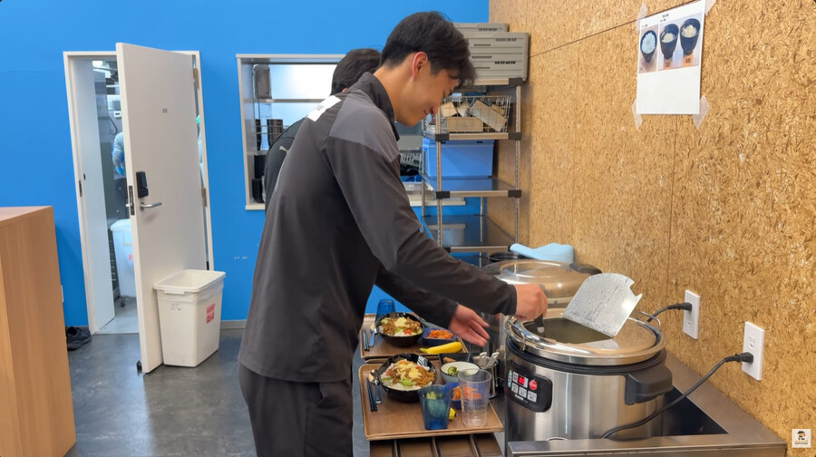 카와사키 프론탈레의 유스 식사 환경_110.jpg