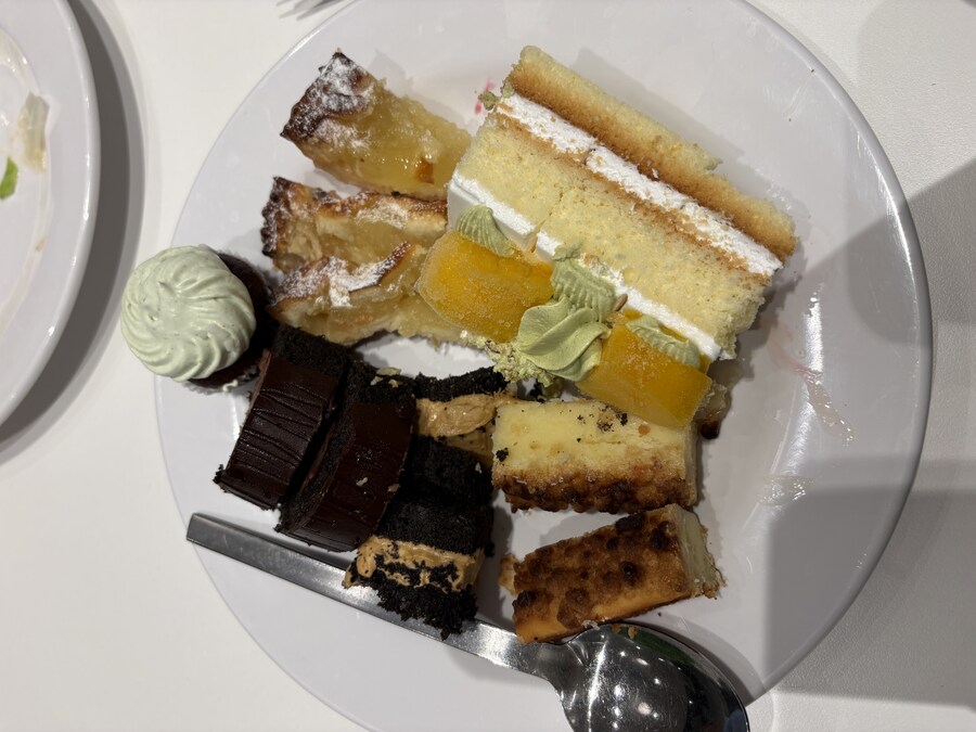 생일이라 애슐리퀸즈갓다옴_6.jpg