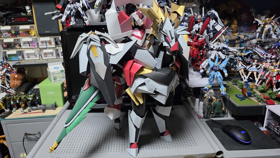 [종이로봇] 일레뷔스 Type.S (산타크로스)_13.jpg