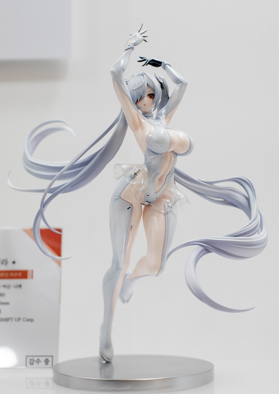 AGF2025 여성형 피규어 중심 나름 고퀄사진 - 아미아미편 (스압, 후방)_54.jpg