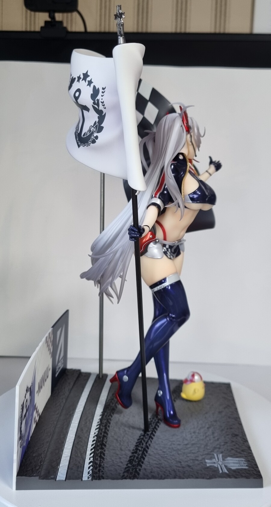 에이펙스토이즈 1/7 벽람항로 프린츠 오이겐 파이널 랩_2.png