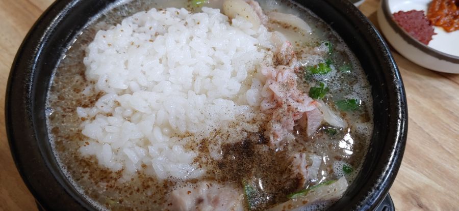 뜨끈뜨끈 순대국_6.jpg