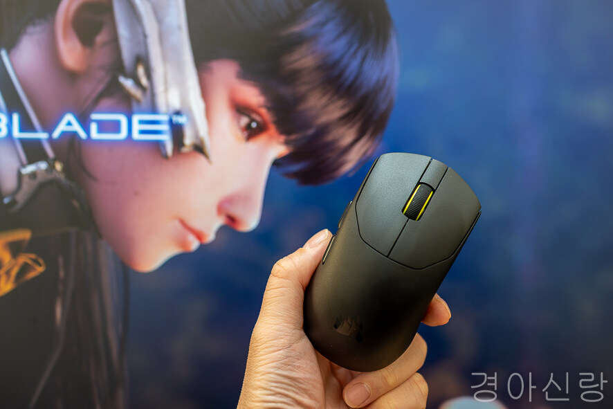 가벼운 커세어 게이밍 마우스 세이버 V2 프로 초경량 8K 리뷰_1.jpg