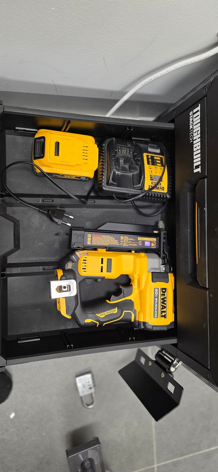 회사생활이 취미가 되어버린 미친자_5.jpg