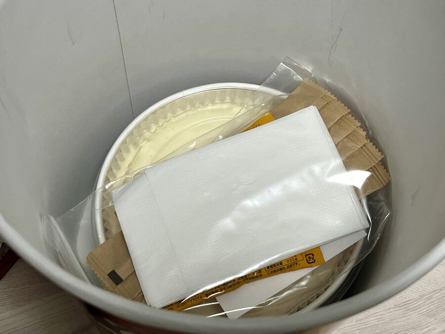 추탭갈) 일본이 크리스마스에 먹는 KFC 세트 사봤음_12.jpg