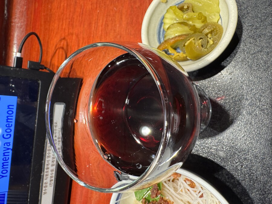 이틀 째 와인을 마시니 어째 별로네요._3.jpg