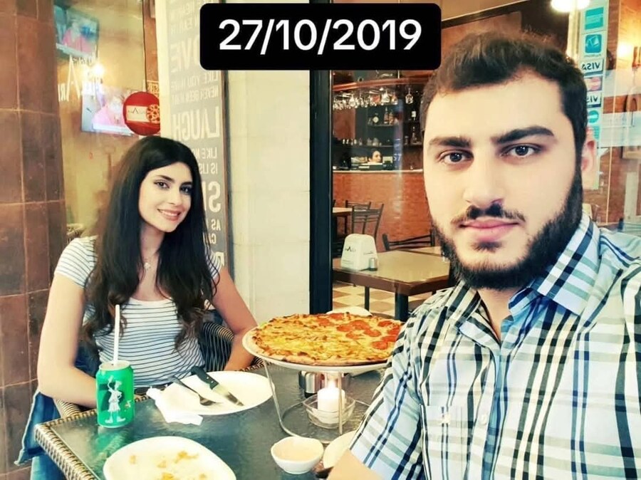 기념일마다 똑같은 식당 똑같은 자리에서 식사한 커플_4.jpg