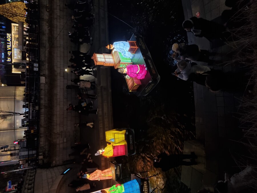 2025년 광화문 크리스마스 마켓 & 서울 빛초롱축제_52.jpg