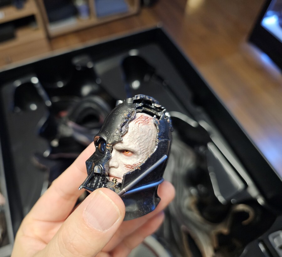 [핫토이] DX-45 베틀데미지 다스베이더 오프박스_11.jpg