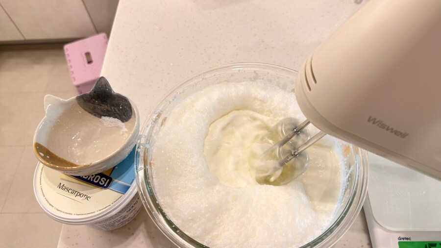 [야매 홈베이킹] 수플레 딸기 케이크_16.jpg