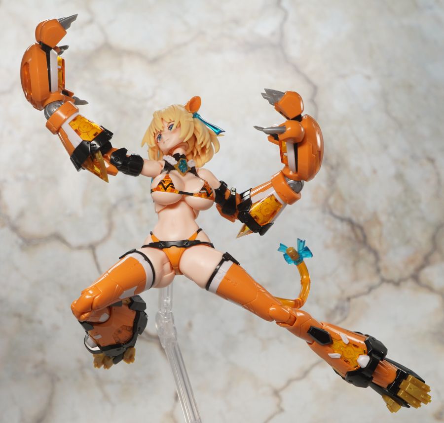 [맥스 팩토리] PLAMAX 소피아 F 셔링 호랑이 아머 Ver 해외 리뷰_47.jpg