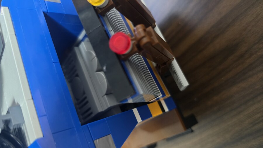 블루아카)유게이들 열차에 토라마루 개조하길레 저도해봄_7.jpg